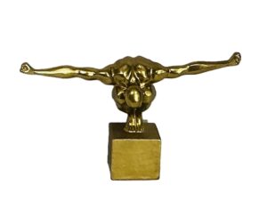 Resin Sportsman on Plinth – 32x13x21cm
